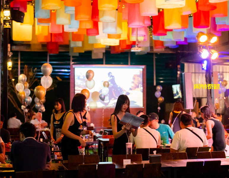 清迈夜生活红灯区指南2025，清迈美女餐吧，日按，泰浴 ， ktv等怎么选-东南亚闲爷